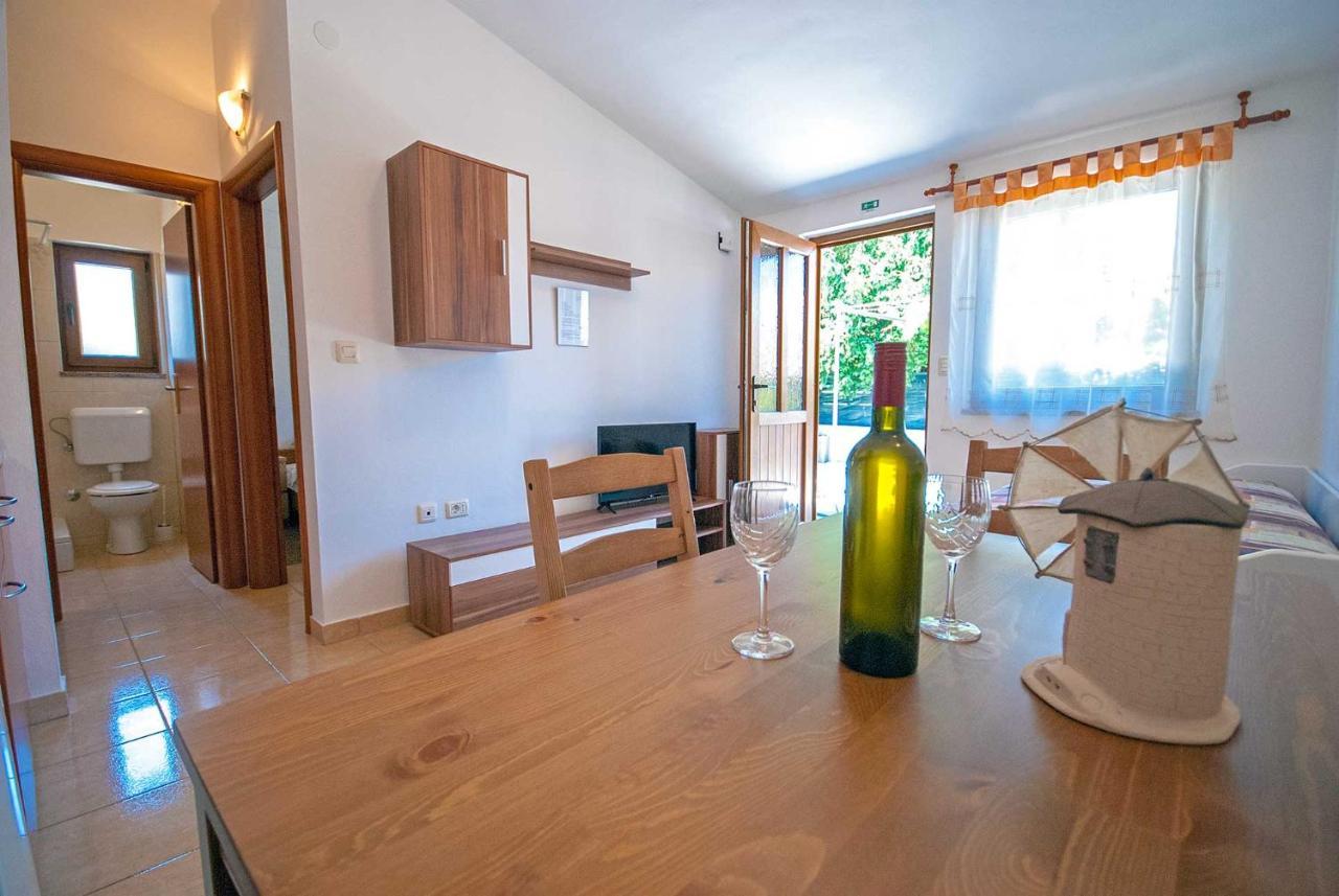 Apartman Kirac Pomer Ngoại thất bức ảnh